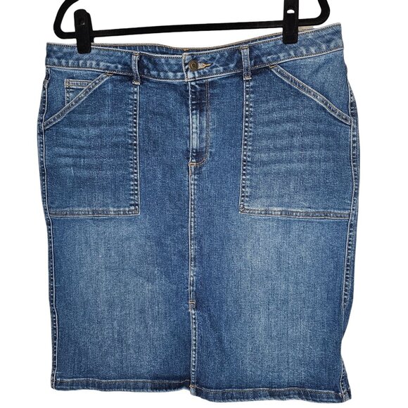 Garnet Hill 16 Denim Skirt Knee Length Front Slit Patch Pocket Medium Light Wash - Picture 1 of 6